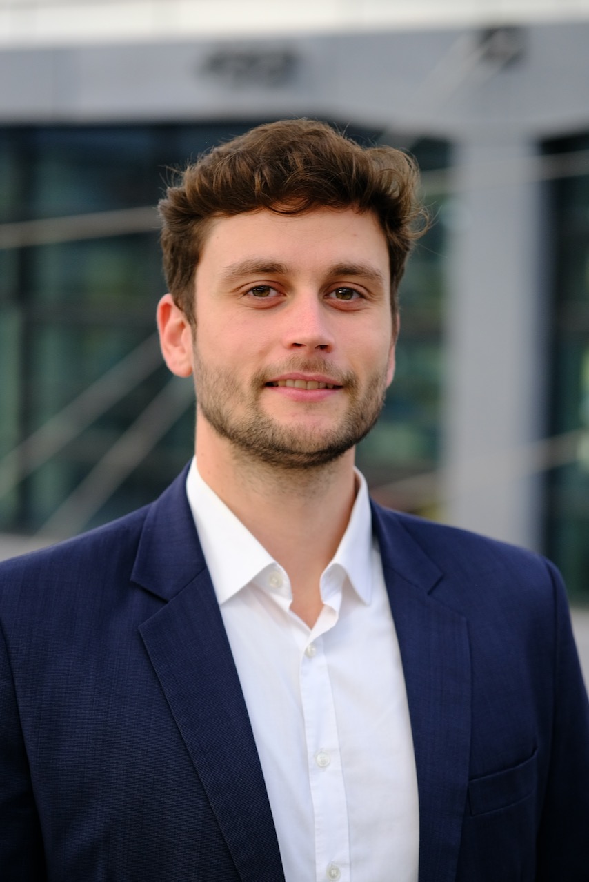Profilbild von Dr.-Ing. Daniel Schröder, Co-Direktor bei MCube Consulting; Mitglied des MCube Strategieteams.